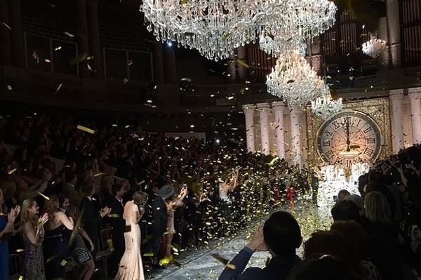 instagram.com//pronoviasfashionshow