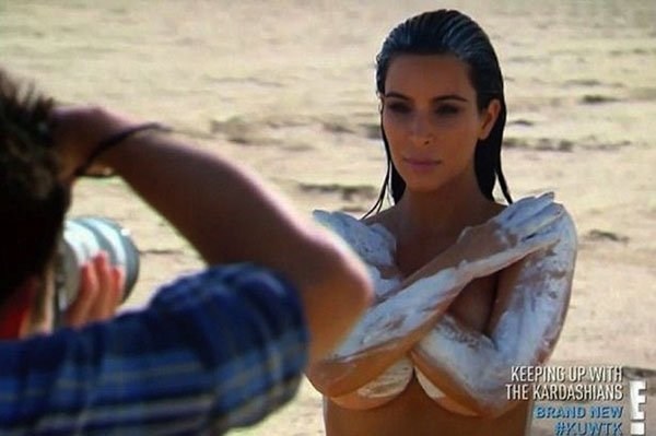 Ким Кардашян обнажилась в откровенной фотосессии