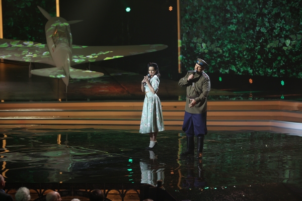 Украинские звезды спели на концерте ко Дню Победы со слезами на глазах