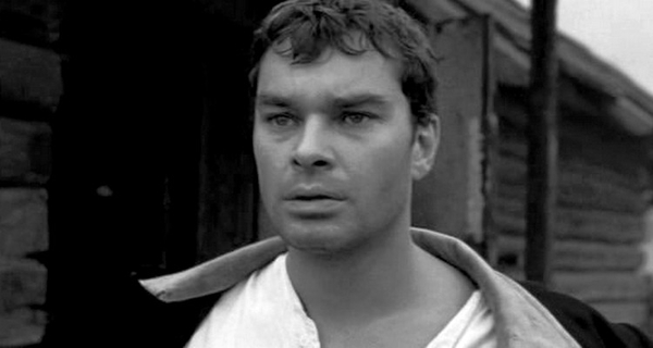 Коллеги актера Степана Морозова не верят в его самоубийство