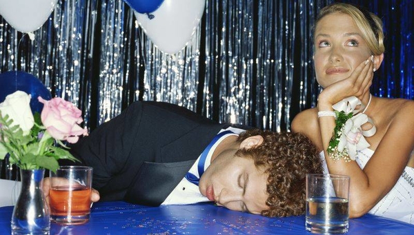 Алкоголь на выпускном вечере: Что нужно знать