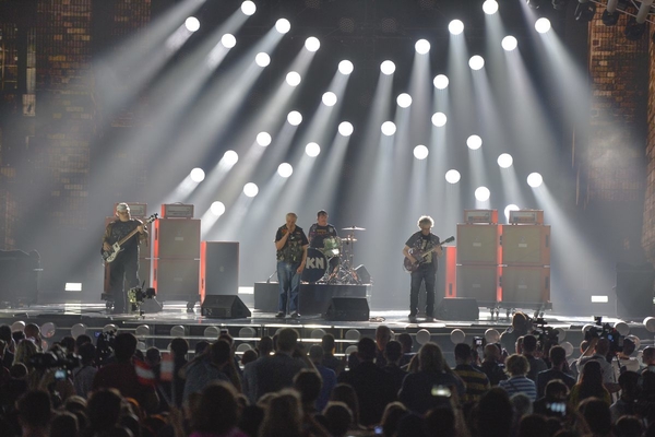 Евровидение 2015: Финны с синдромом Дауна устроили панк-представление