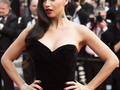 Адриана Лима надела платье российского дизайнера в Каннах