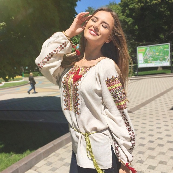 День вышиванки: Стильные образы украинок