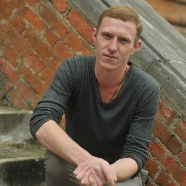 Актера Данила Ляпустина нашли повешенным на мосту