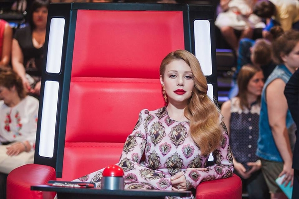 Тина Кароль появилась на Голосе країни в платье за 74 тыс. гривен