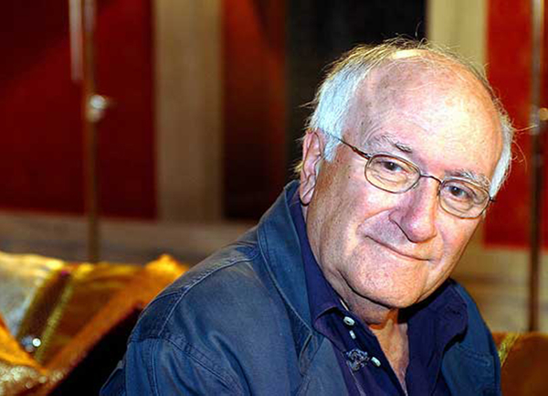 Умер испанский кинорежиссер Висенте Аранда