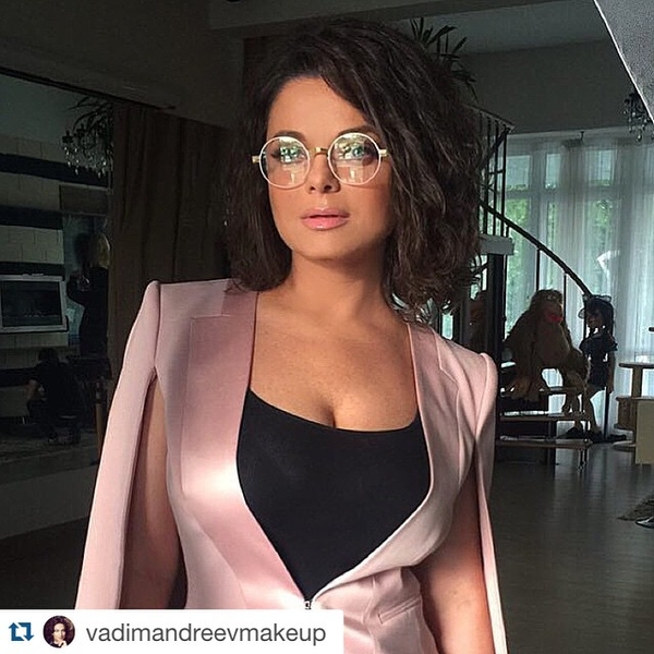 Наташа Королева кардинально сменила имидж