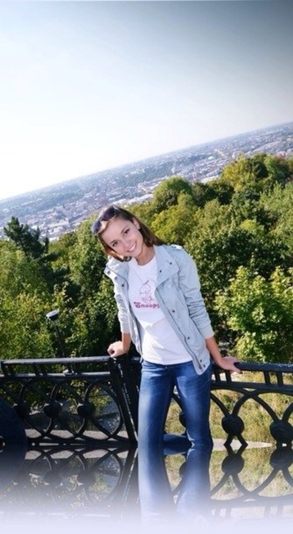 Холостяк 5: Фото из личной жизни финалистки шоу Лены