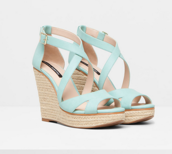 С головой в лето: ТОП-15 босоножек из киевских магазинов