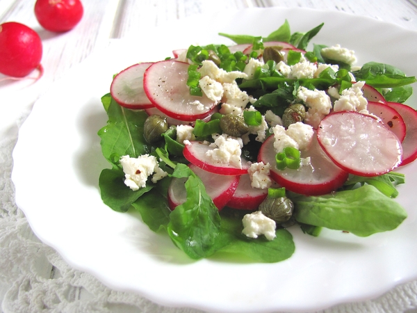 Что приготовить детям: ТОП-3 летних рецепта салатов