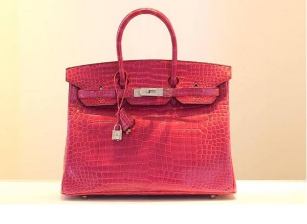 В Китае продали самую дорогую в истории сумку от Hermes