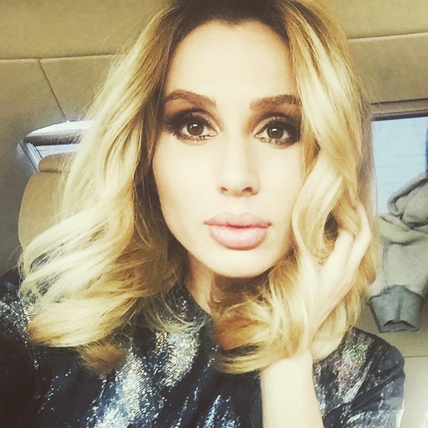LOBODA осталась без костюма после сольного концерта