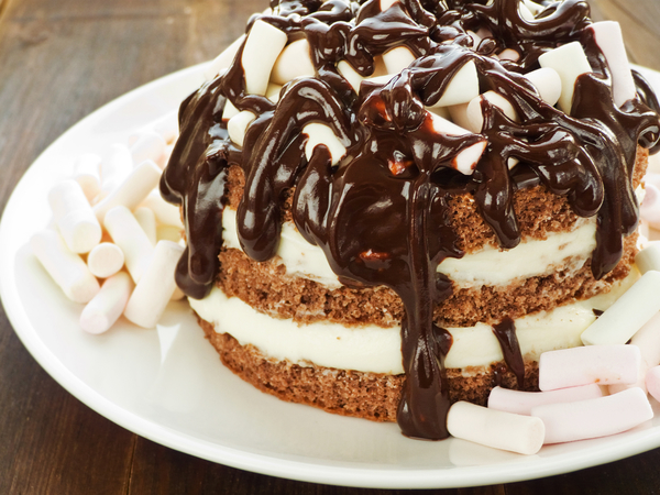 Как приготовить торт из зефира (видео)