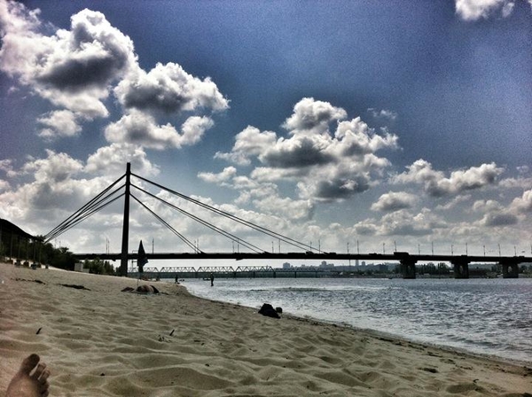 ТОП-10 пляжей Киева: куда пойти позагорать и покупаться