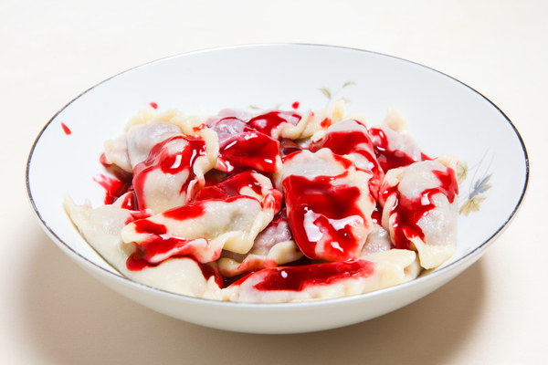 Как приготовить вареники с вишней на воде