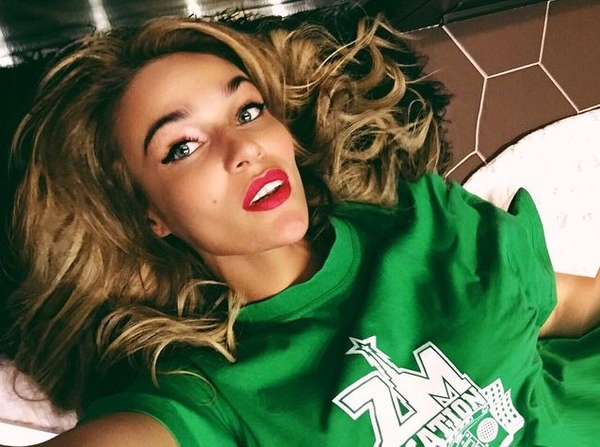 Алена Водонаева поделилась фото в 15-летнем возрасте