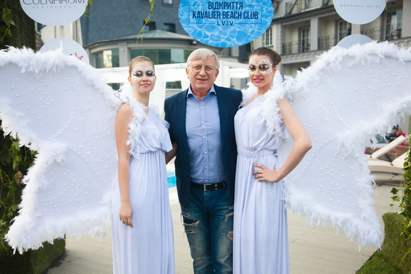 Фреймут, Горянский и Горов открыли пляжный комплекс во Львове