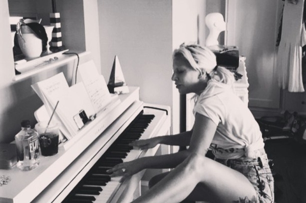 instagram.com/ladygaga