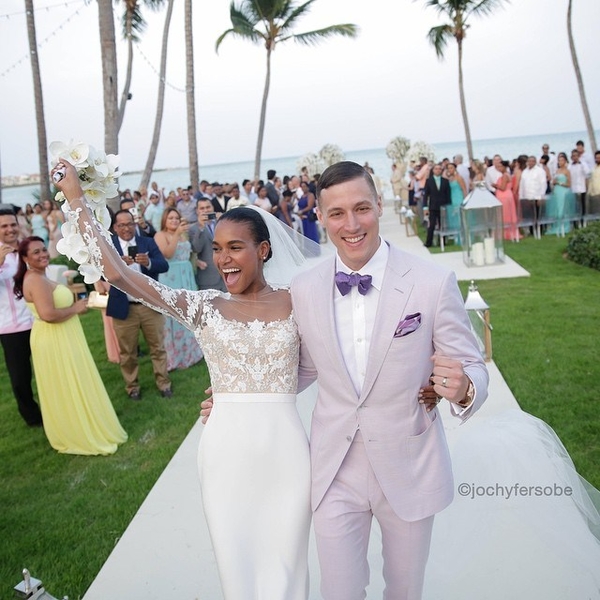 Модель Victoria's Secret вышла замуж в Доминикане