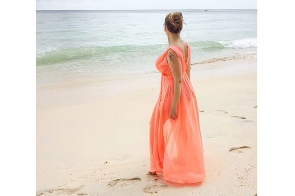 instagram.com/achekhova