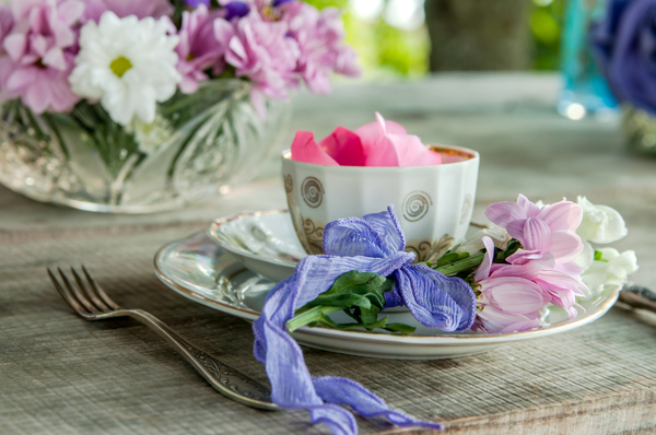 Летняя сервировка стола на улице: ТОП-15 идей