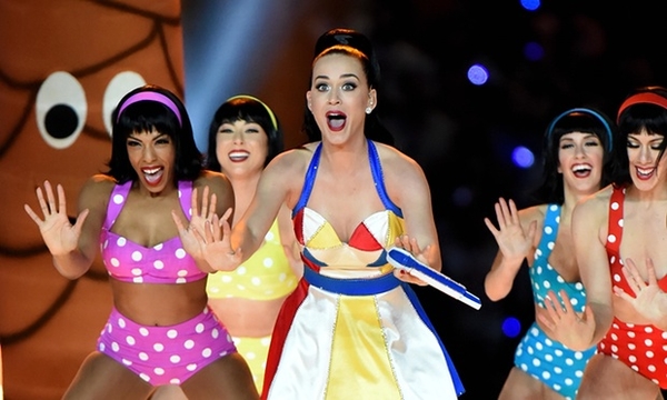 ТОП-10 самых высокооплачиваемых звезд по версии Forbes