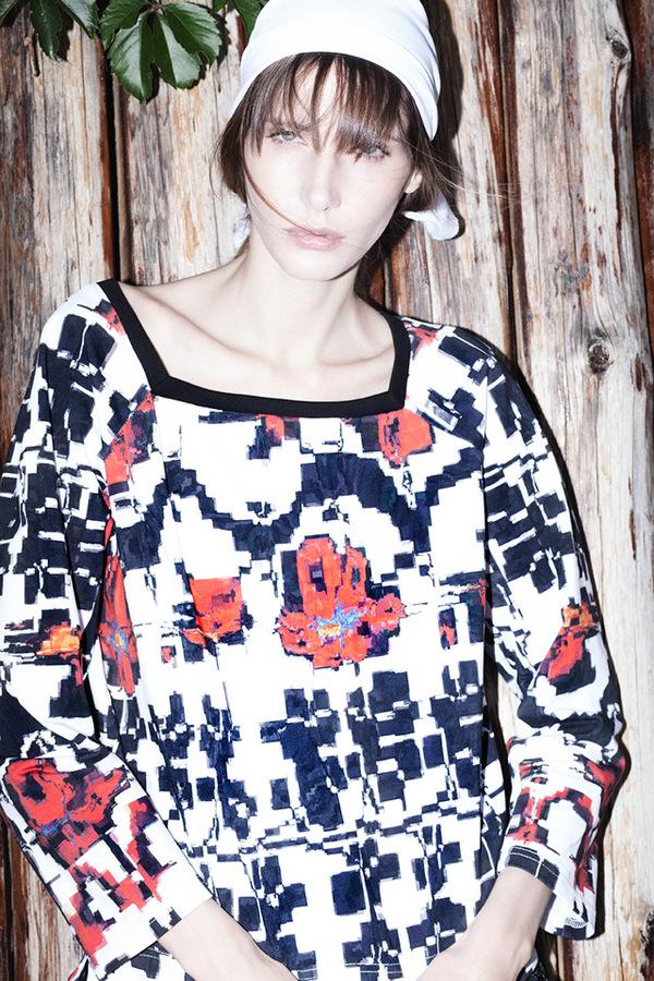 Национальные мотивы: Ksenia Schnaider представила лукбук круизной коллекции