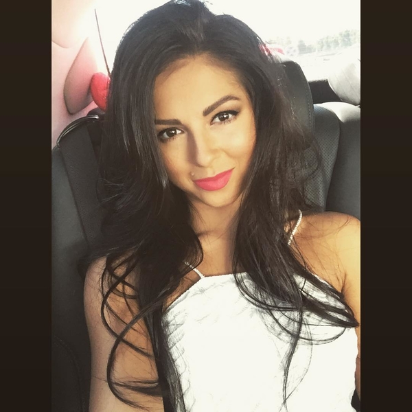 Нюша продемонстрировала идеальную фигуру