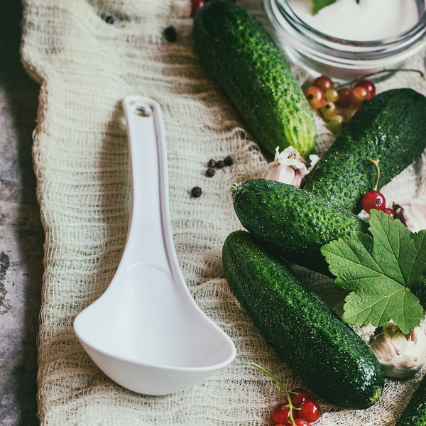 Заготовки на зиму: малосольные огурцы с водкой