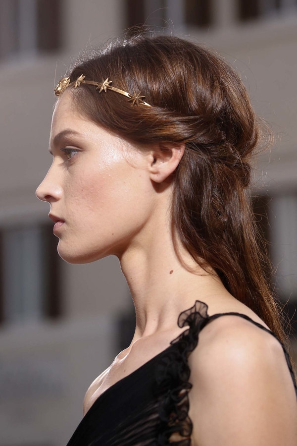 Неделя высокой моды в Париже: Главные beauty-тренды с подиума