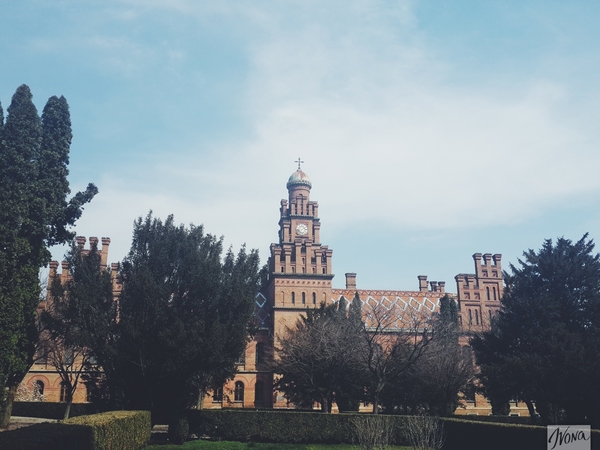 Путешествуй по Украине: вдохновляющая архитектура Черновцов