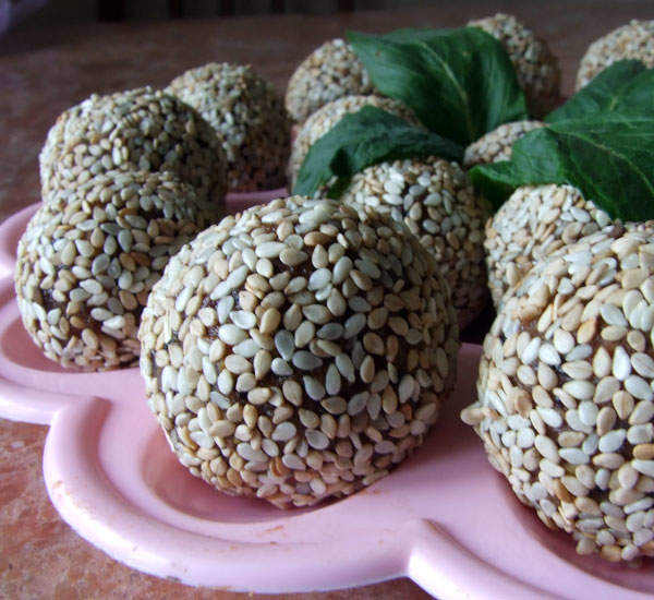 Сладкоежкам на заметку: Простой рецепт полезных конфет