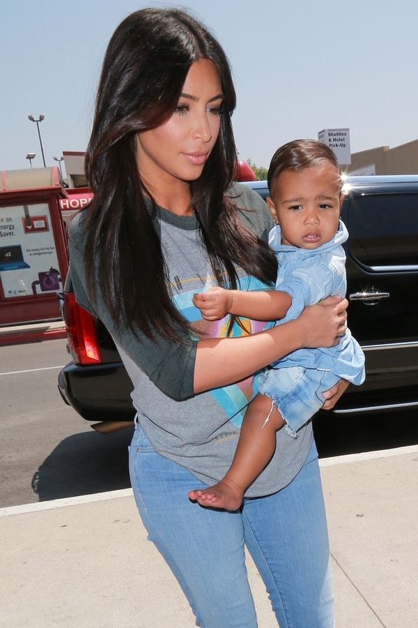 Ким Кардашян наняла двухлетней дочери персонального тренера