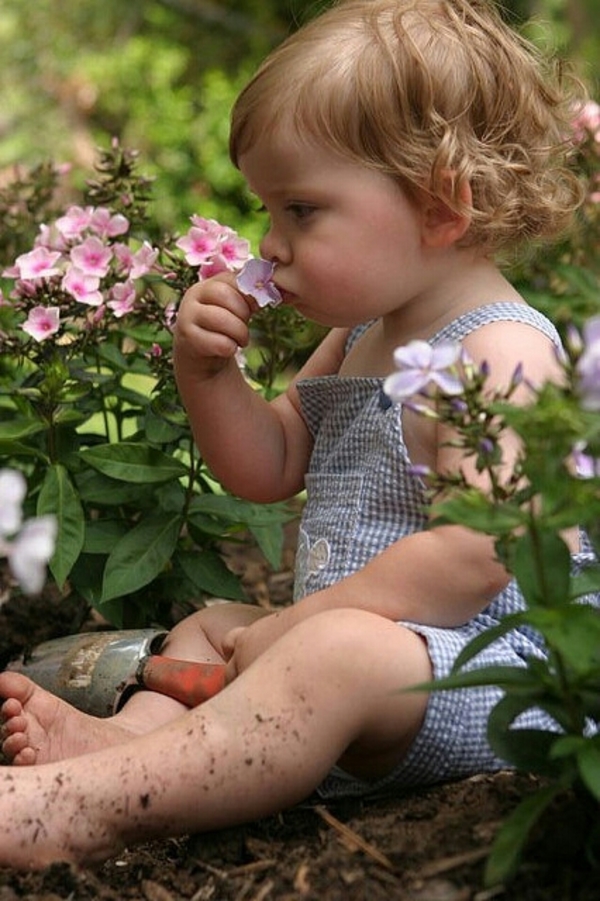 Как назвать девочку в августе