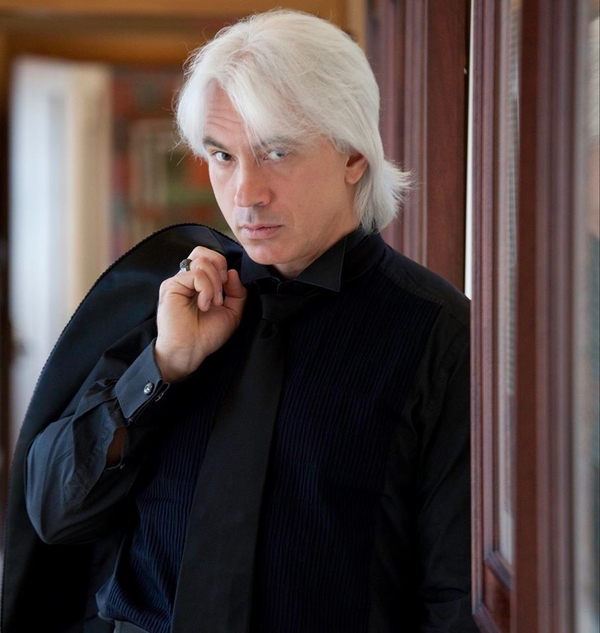 Хворостовский ежедневно проходит курс хиимиотерапии в Лондоне