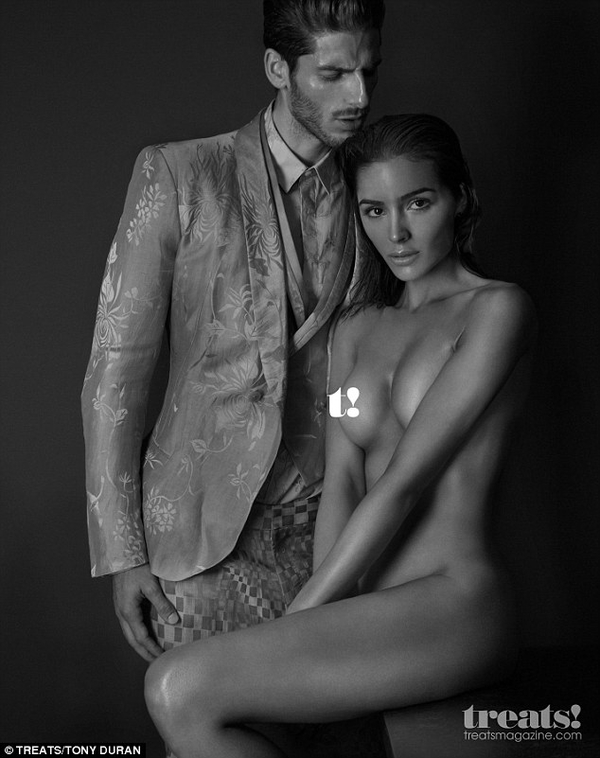 Экс-мисс США позировала обнаженной в эротической фотосессии