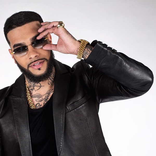 Тимати показал повзрослевшую дочь