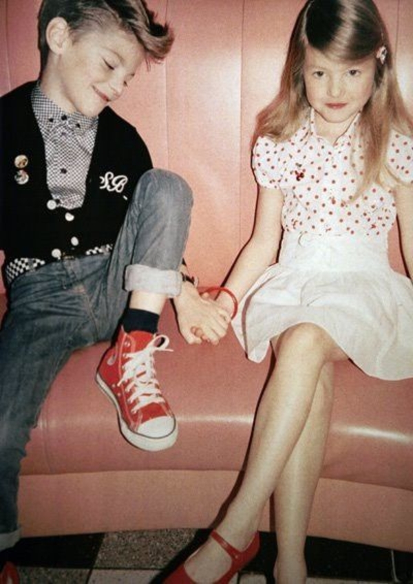 О чем говорят дети: О любви и первых поцелуях