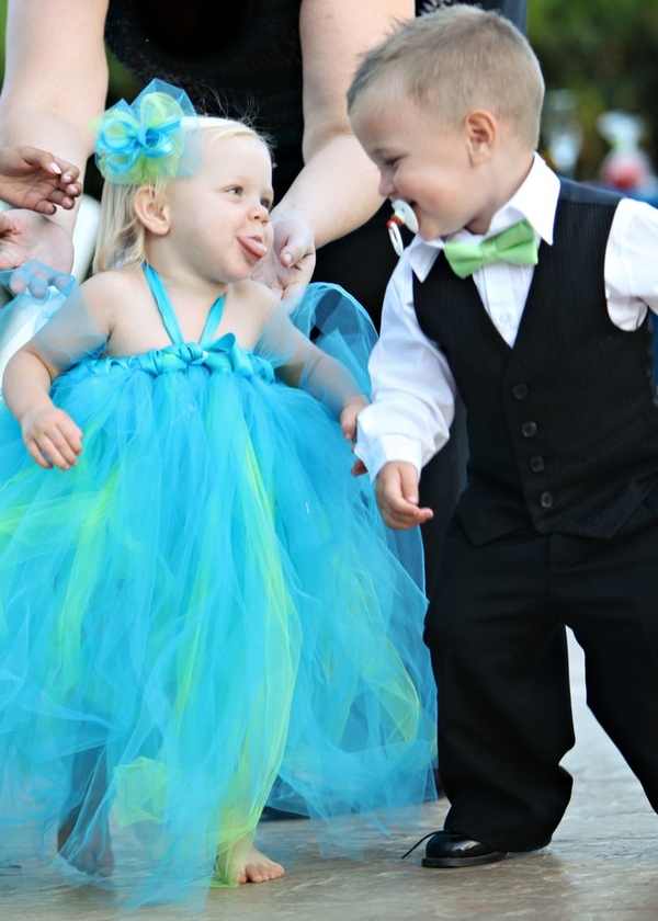 О чем говорят дети: О любви и первых поцелуях