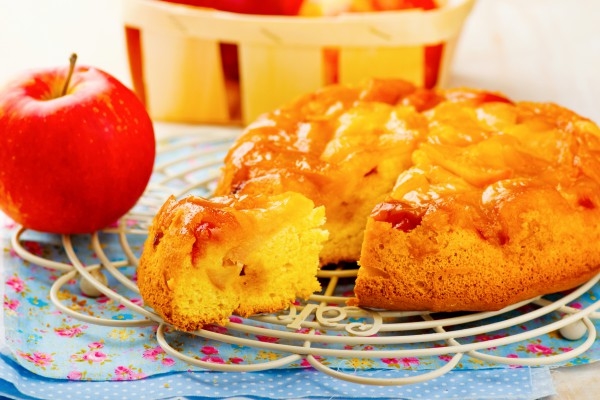 Яблочный пирог: ТОП-5 рецептов для лета