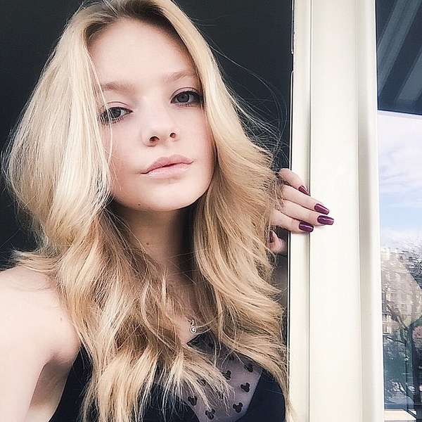 Дочь Дмитрия Пескова объяснила свое отсутствие на свадьбе отца