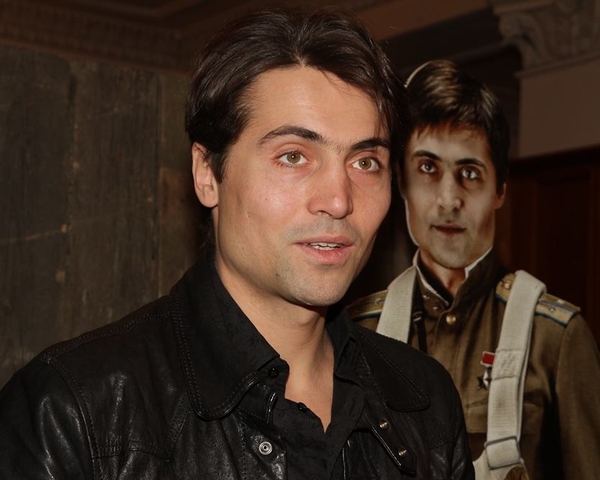 Украинского актера Дмитрия Лирнатовича призвали в армию