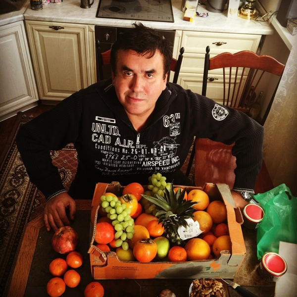 Садальский пообещал Медведеву помочь уничтожить санкционные продукты