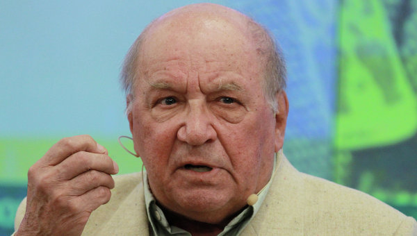 Актер Лев Дуров госпитализирован в тяжелом состоянии