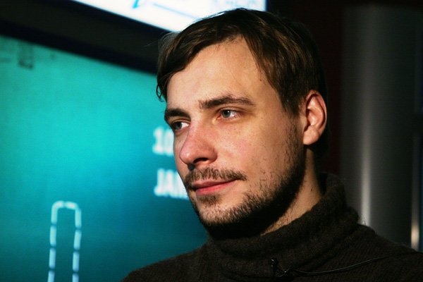 Актер Евгений Цыганов ушел от беременной седьмым ребенком жены