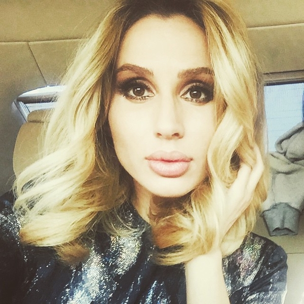 LOBODA пролежала в постели со змеями 5 часов