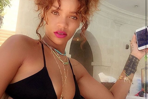 instagram.com/rihannadaily