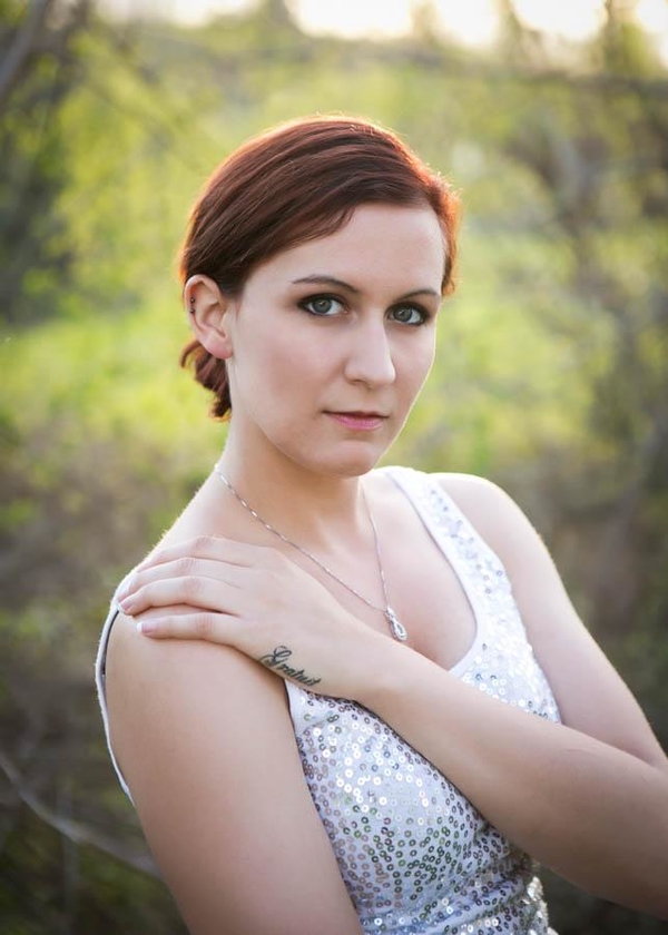 Королева красоты зарабатывала тысячи, притворившись больной раком