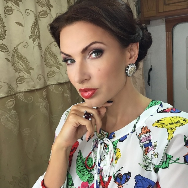 Эвелину Бледанс хотели выселить из турецкого отеля